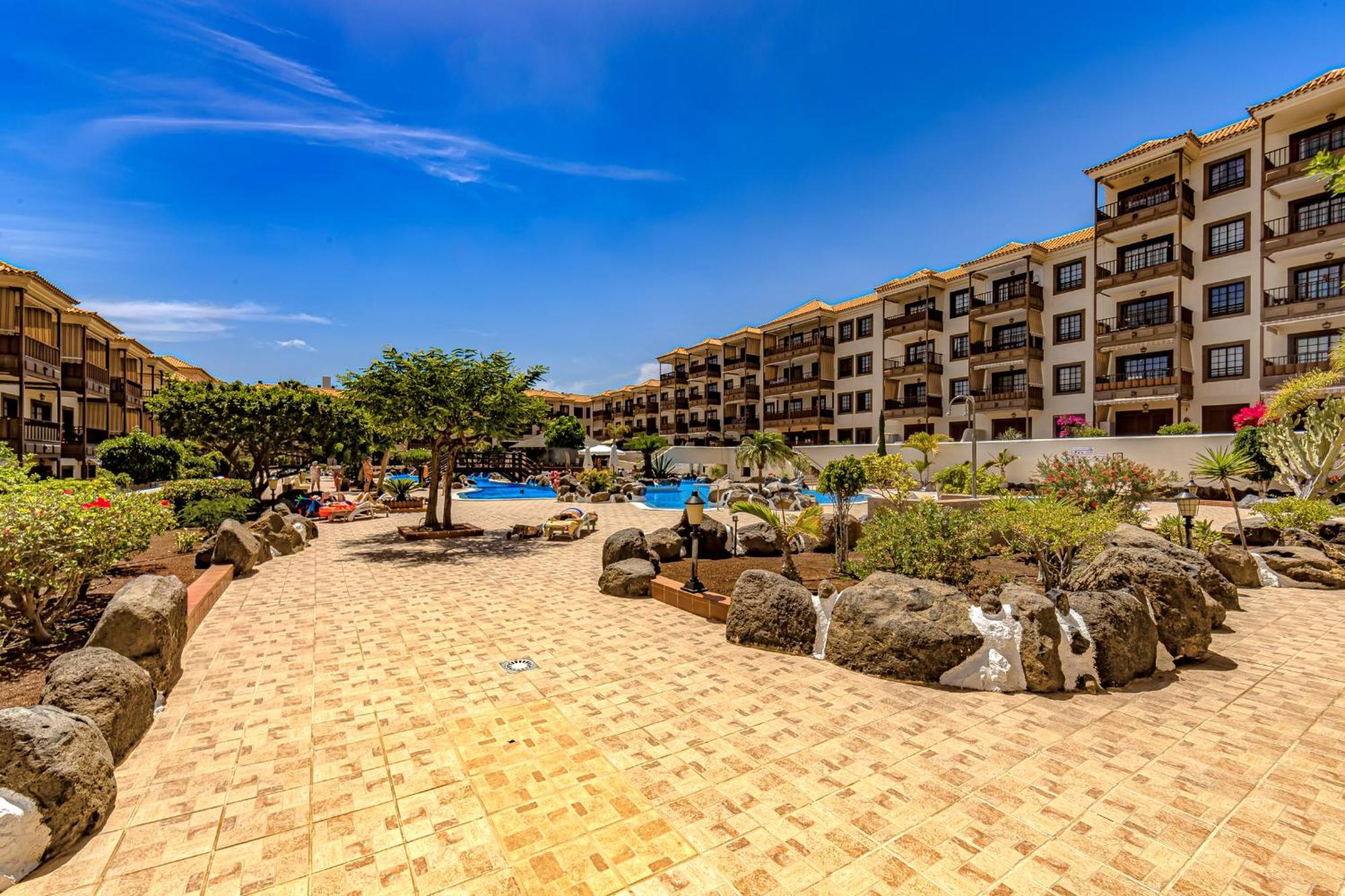 Atlantis 3 One Bedroom, Sea Front, In Complex With Pool Costa Del Silencio Luaran gambar