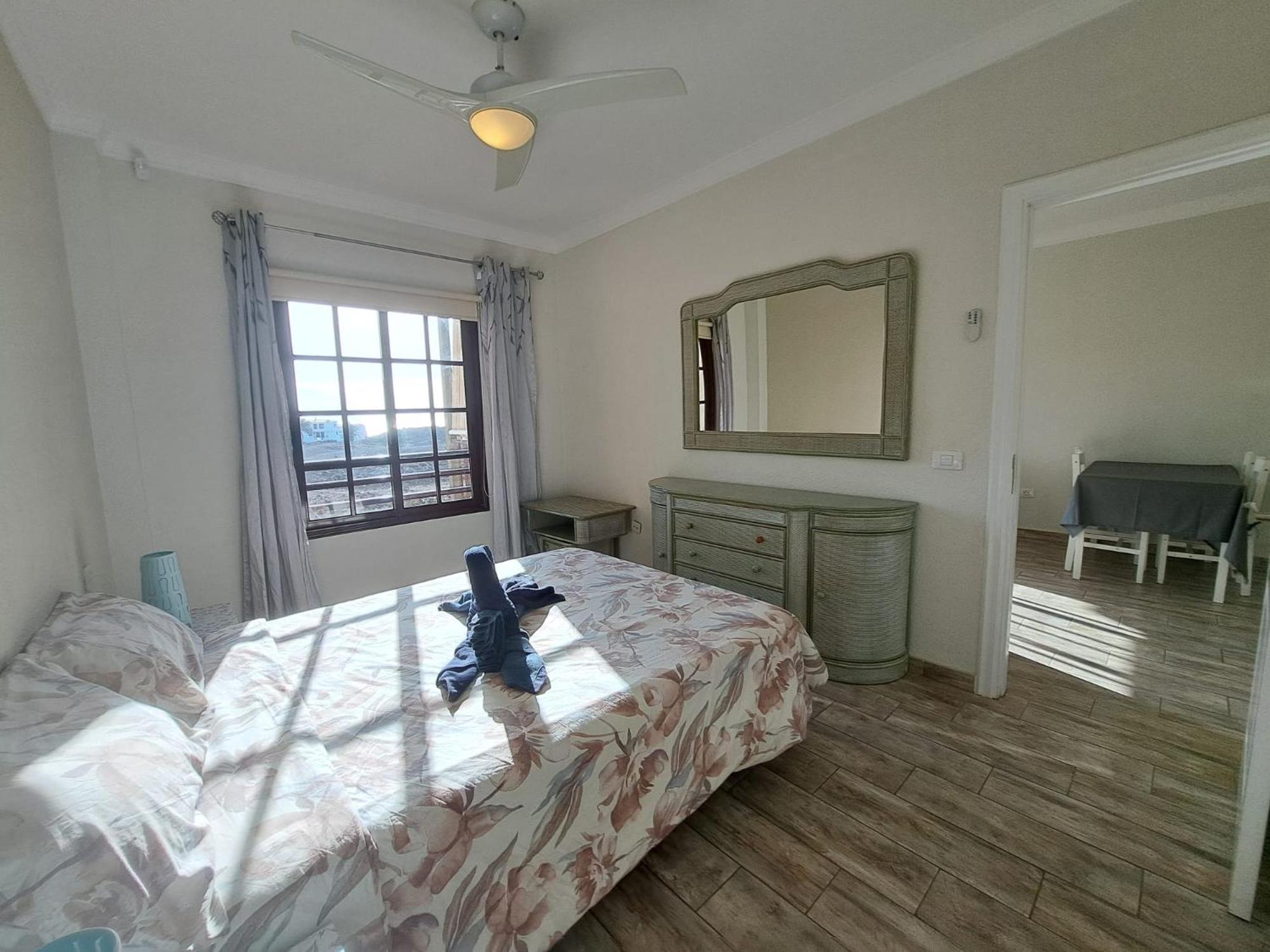 Atlantis 3 One Bedroom, Sea Front, In Complex With Pool Costa Del Silencio Luaran gambar