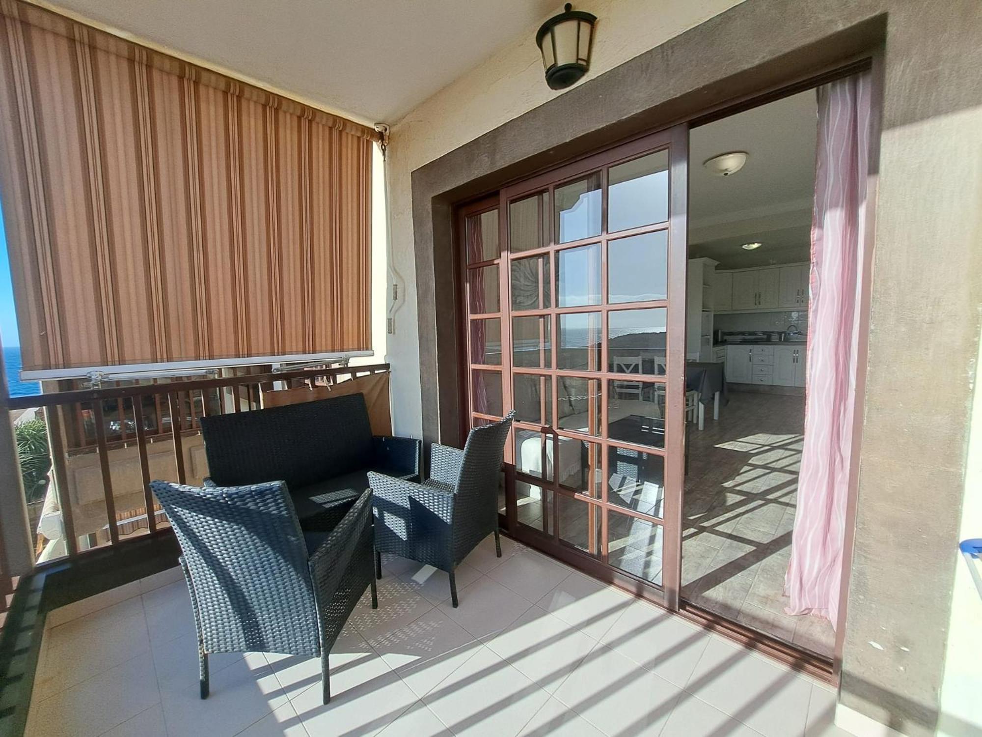 Atlantis 3 One Bedroom, Sea Front, In Complex With Pool Costa Del Silencio Luaran gambar