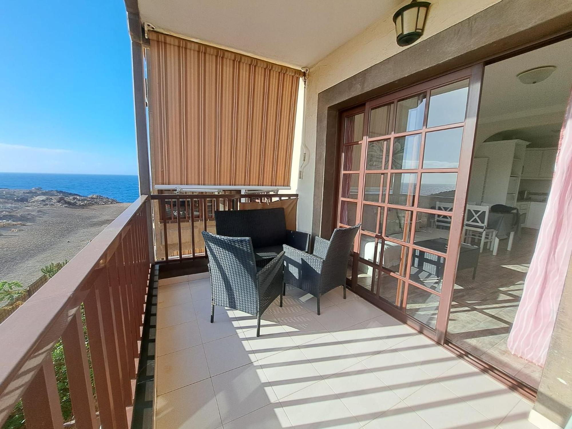 Atlantis 3 One Bedroom, Sea Front, In Complex With Pool Costa Del Silencio Luaran gambar